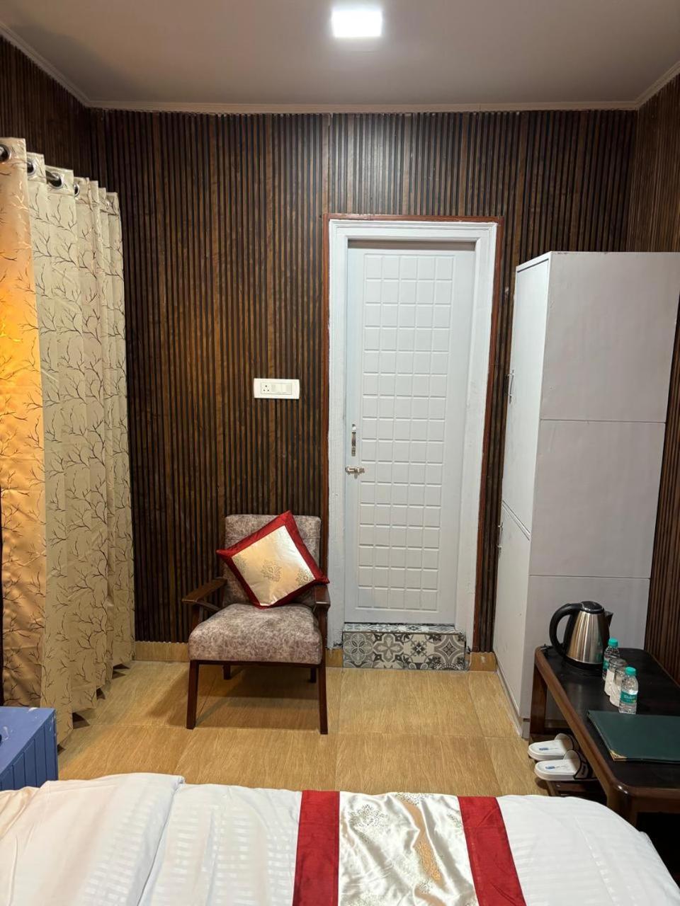 Hotel Amar Mussoorie Eksteriør billede