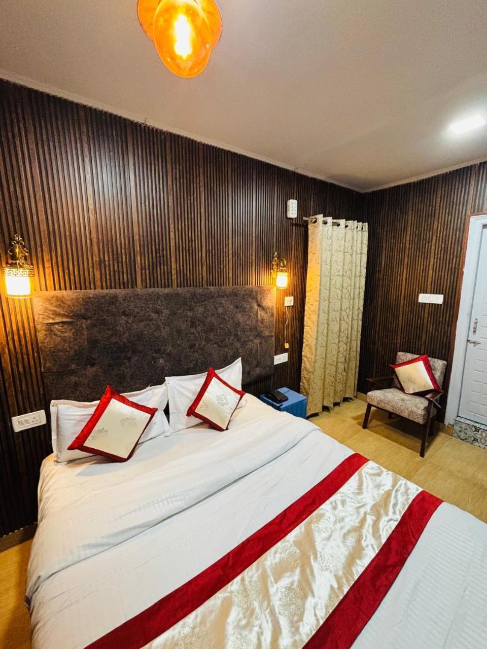 Hotel Amar Mussoorie Eksteriør billede