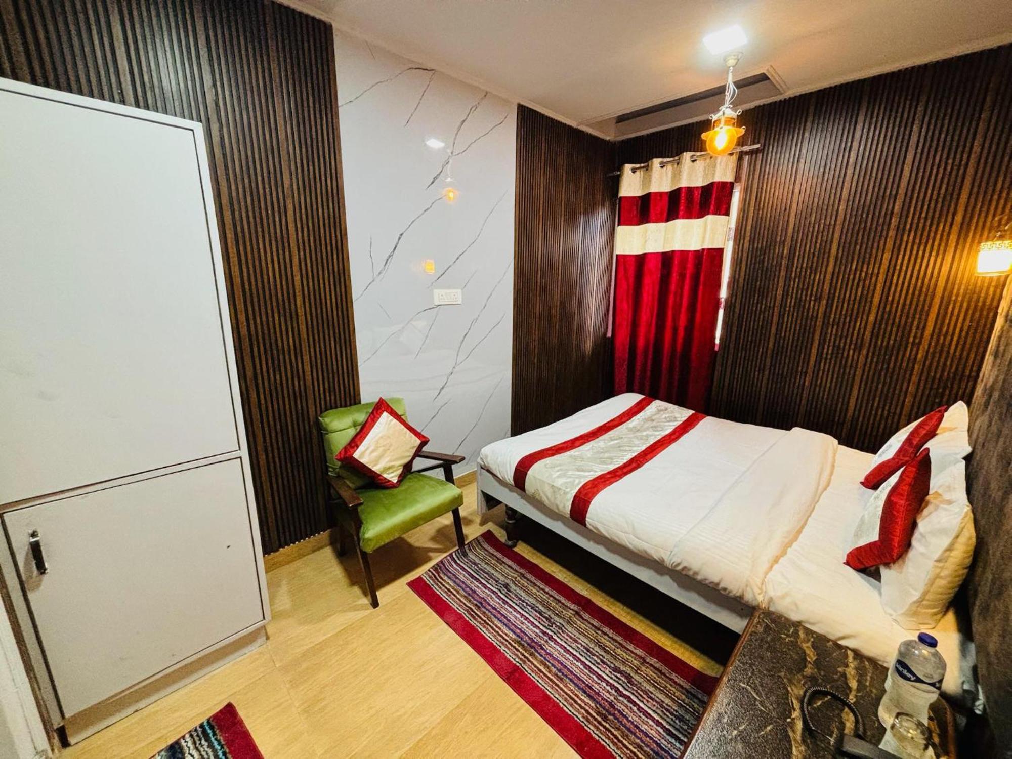 Hotel Amar Mussoorie Eksteriør billede